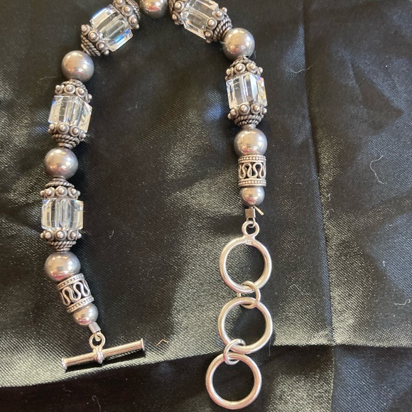 Silpada Swarovski Crystal & Sterling Bracelet- Catch the Light! - Picture 3 of 4